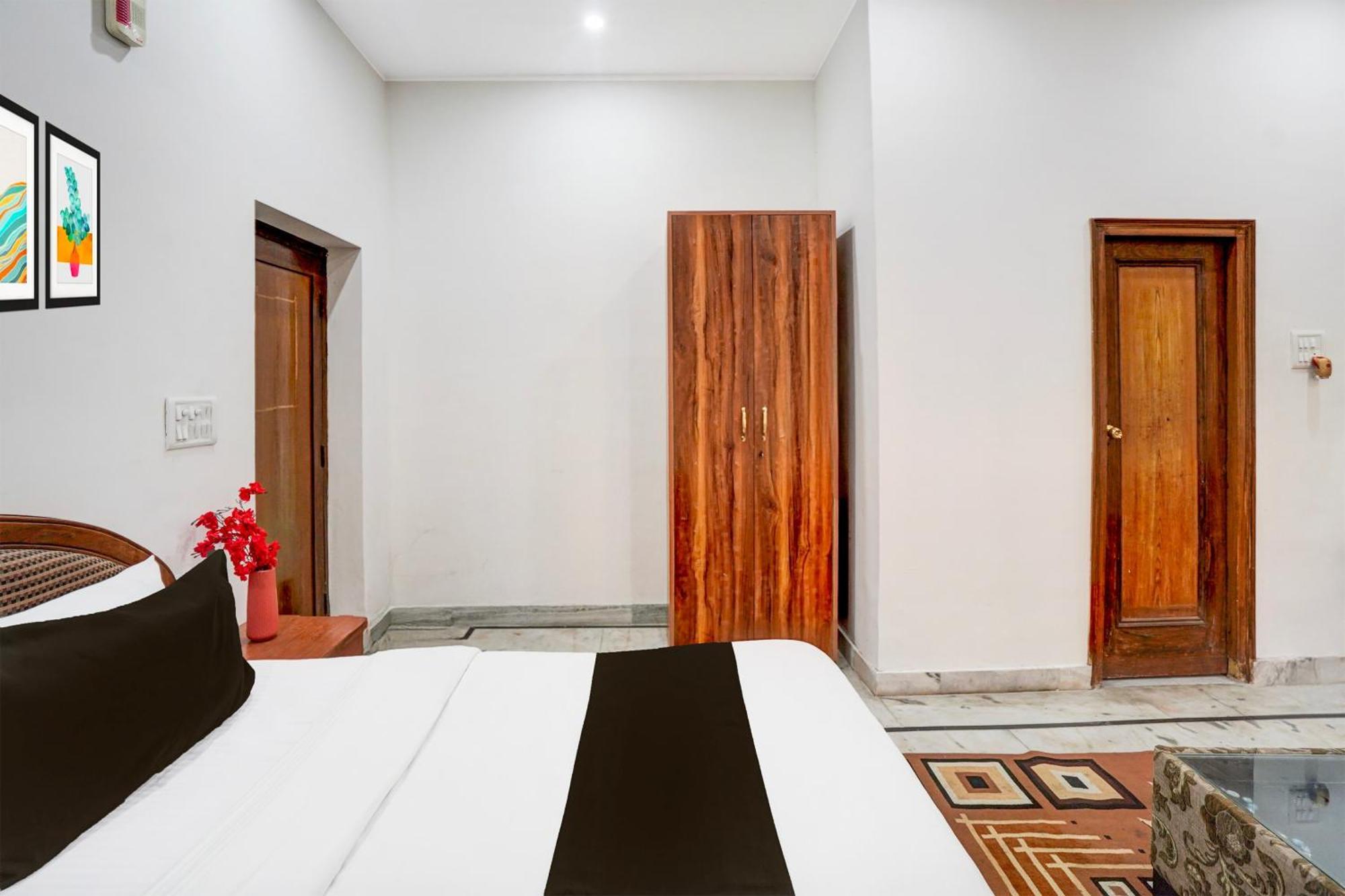 דהראדון Super Hotel O Krishna Nagar Chowk Near Ongc מראה חיצוני תמונה